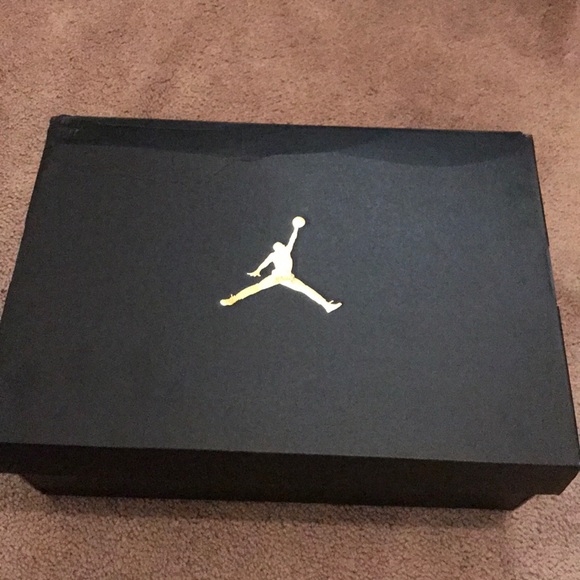 Shoes - Picture 6 of 7